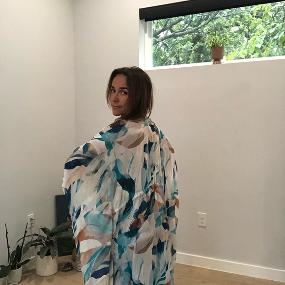 Cover up only: Cosita Linda Swimwear - Picture 4 of 7